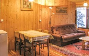 Nice Home In Mragowo With Kitchen