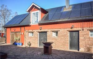 2 Bedroom Lovely Apartment In Borgholm