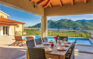 Lovely Home In Vrgorac With Sauna