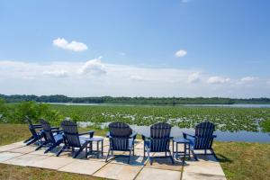 Riverfront Denton Estate on 7 Acres w Heated Pool