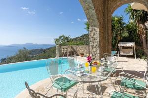 Villa Astarti by Villa Plus