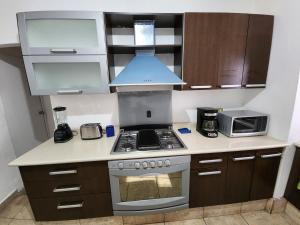 Casa céntrica, en privada con acceso controlado