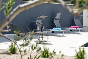 Villa Helvetia with heated pool