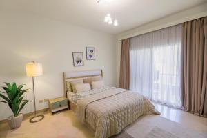 Azzurra Sahl Haseesh