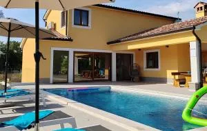 Gorgeous Home In Labin With Wifi - Strmac