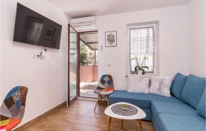 2 Bedroom Stunning Apartment In Pula 