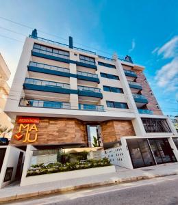 Cobertura duplex alto padrão 200m da praia