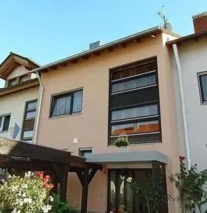 Moderne Ferienwohnung in Bötzingen - 伊林根