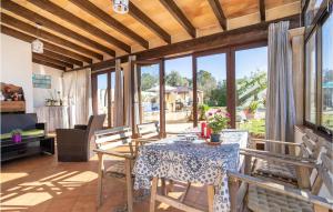 Amazing Home In Sineu