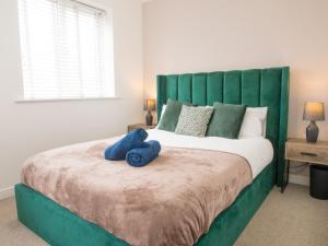Emerald House - Cozy 3 BR - Sleeps 5 - Free Parking