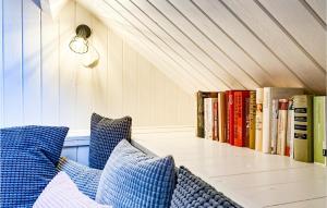 1 Bedroom Nice Apartment In Zoutelande