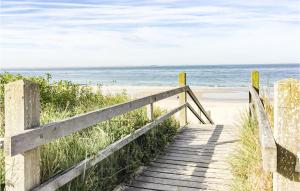 Cozy Apartment In Zoutelande With Wifi