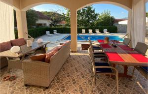 Lovely Home In Radovici With Kitchen