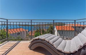 2 Bedroom Beautiful Home In Rogoznica