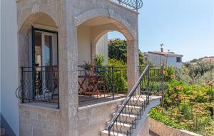 2 Bedroom Beautiful Home In Rogoznica