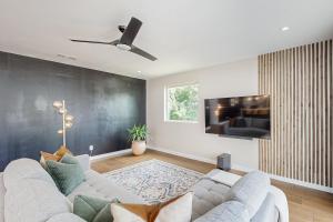 Modern Dallas Home with Open Floorplan