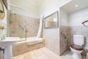 Docs Cottage - Ocean Views