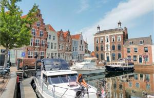 Lovely Home In Heinkenszand With Wifi