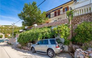 1 Bedroom Lovely Apartment In Starigrad