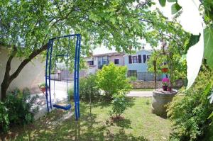 Ferienwohnung im Dorf Peresiji