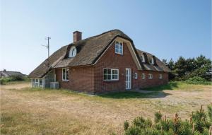 Stunning Home In Blåvand With Wifi