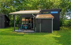 Amazing Home In Hampen With Wifi