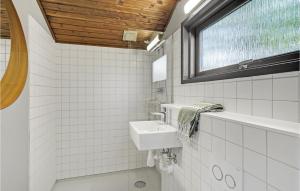 Amazing Home In Hampen With Wifi