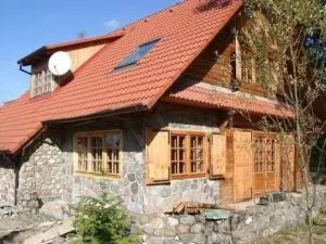 Ferienhaus in Niedwiedzi Rg mit Garten, Grill und Terrasse - Spirdingshöhe