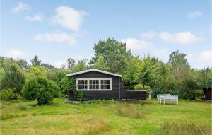 Cozy Home In Jægerspris With Kitchen