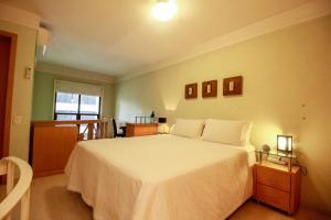 Apartamento Duplex Place Vendome! Moema, 58m2, Amplo, Conforto, Luxo! Servicos, Estacionamento, Internet, Metro!