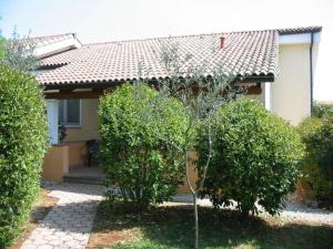 Residence Lorena Bungalow mit Salzwasser-Pool in Porec