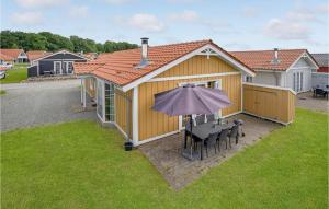 Beautiful Home In Gråsten With Kitchen