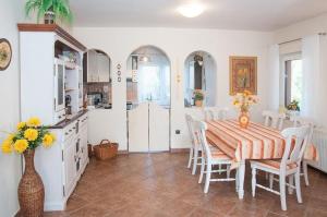 Wohnung mit Garten, Grill und Gemeinschaftspool