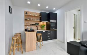 Three-Bedroom Holiday Home In Durdevac