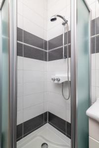 Family-friendly apartments with swimming pool Pula - 21314