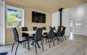 Lovely Home In Ebeltoft With Sauna