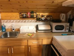 Apartments with parking space Veliki Komor, Zagorje - 23213