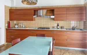 Amazing Apartment In Marina Di Ginosa