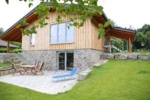 Moderne Luxusvilla in Naturlage am Miltenberg, modernes Interieur, Profiküche - Weilbach