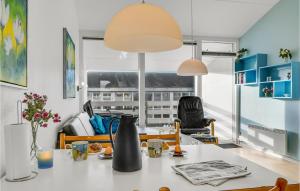 3 Bedroom Cozy Apartment In Ringkøbing