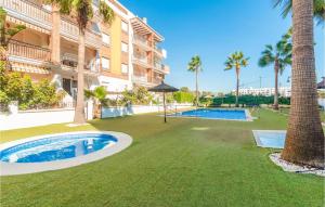 3 Bedroom Stunning Apartment In Motril