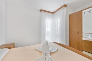 Apartment in Sukošan with Seaview, Terrace, Air condition, WIFI (3495-3)