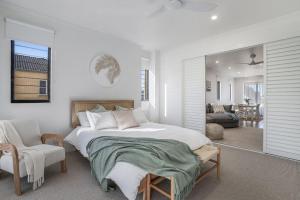 Villa Sangiovese - Unit Two - 2-2 Heath Street