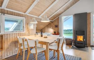 Cozy Home In Ebeltoft