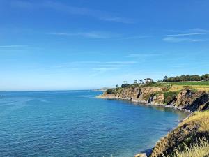 Duplex spacieux à 100m de la plage, 150m des commerces, idéal pour 4 pers, Jullouville - FR-1-361-30