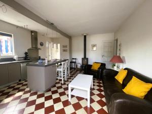 Maisons de vacances Maison de charme renovee pres du port ostreicole, ideale pour vacances a pied ou a velo - FR-1-420-147 : photos des chambres