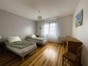 Maisons de vacances Maison de charme renovee pres du port ostreicole, ideale pour vacances a pied ou a velo - FR-1-420-147 : photos des chambres