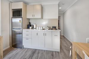 Ophir Studio - Ideal for Work, BBQ