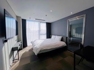 Suite (Suites Room)