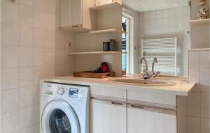 3 Bedroom Gorgeous Home In Stavenisse